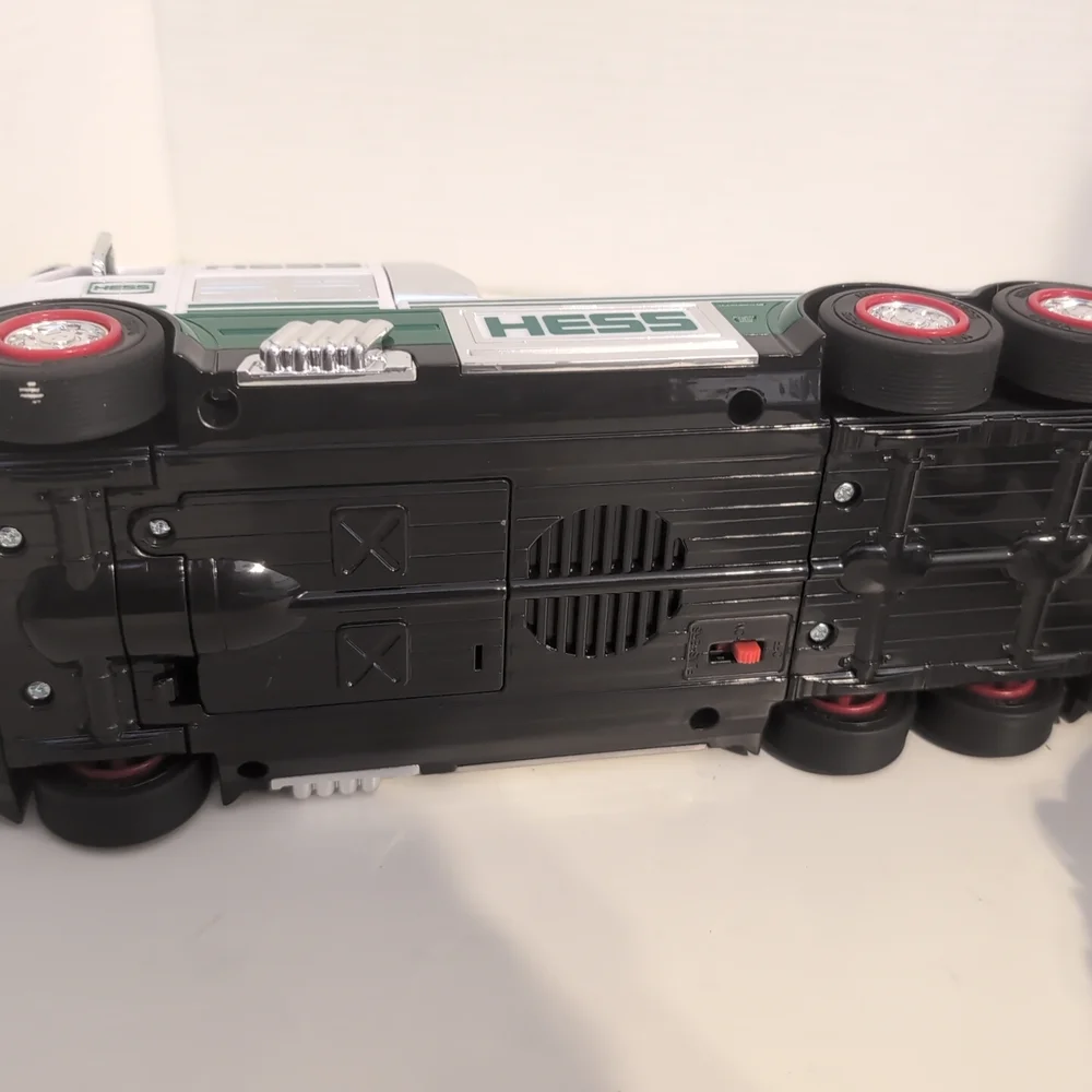 Toy Truck and Race Car‎ - Green and White